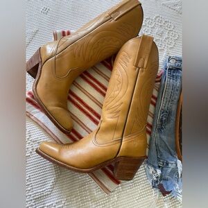 FRYE | Banana Orange Stitched Boots